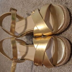 Tommy Hilfiger Gold Wedges—Size 6